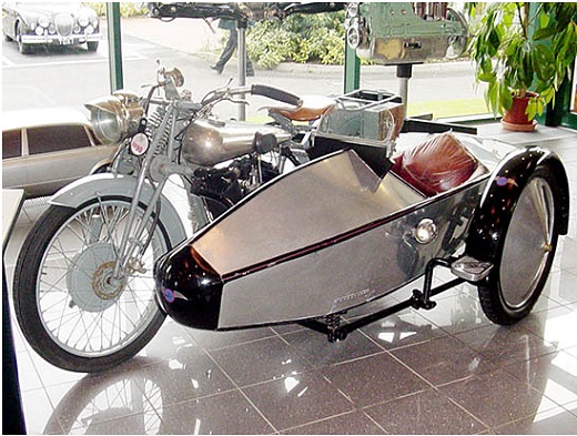 Jaguar sidecar